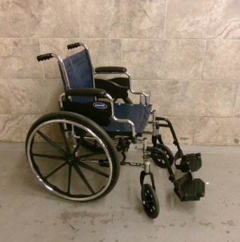Manual Wheelchair 18x16